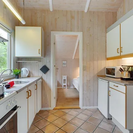 Nyaraló Danna - 850m To The Fjord By Interhome *