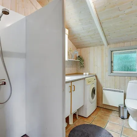Danna - 850m To The Fjord By Interhome Hemmet